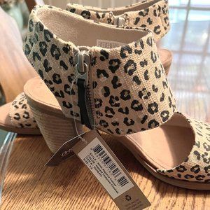 TOMS Majorca Cutout Sandal w/ Heel - Natural Textured Cheetah - NWT - Size 7.5